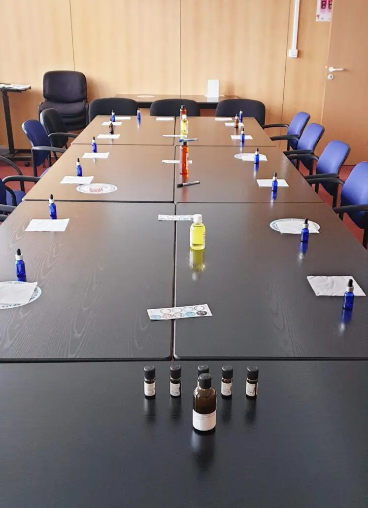 Atelier huiles essentielles en entreprise